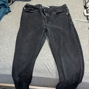 Black skinny jeans